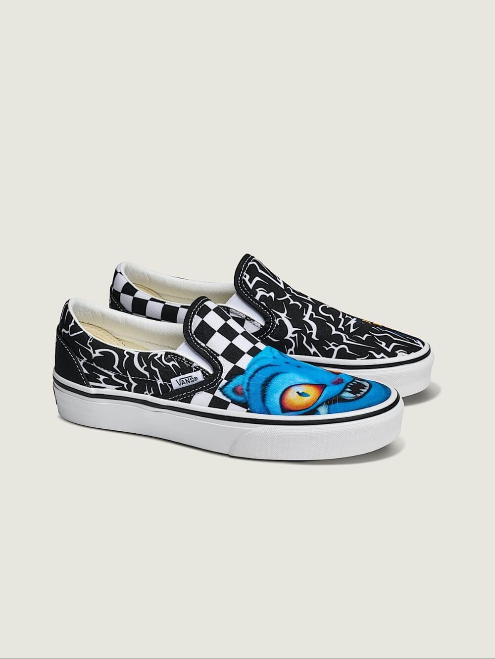 Women's K-Pop Demon Hunters x Vans Slip-on 'Black'